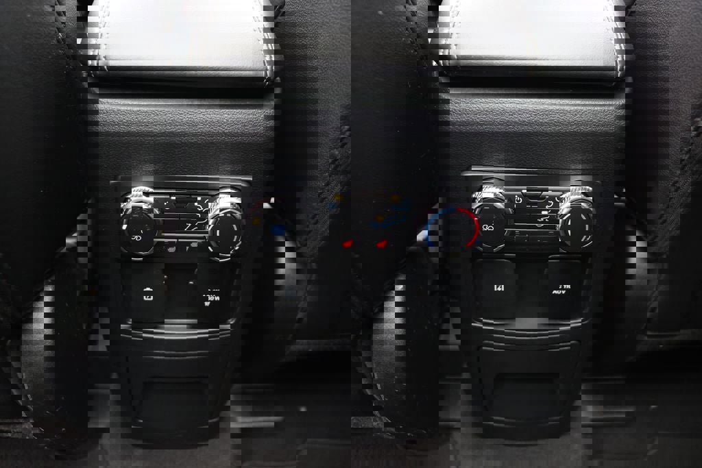 Used 2022 Ford Explorer Limited w/ Equipment Group 301A image 14