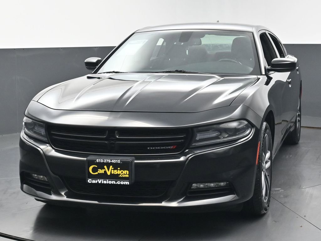 Used 2019 Dodge Charger SXT image 6