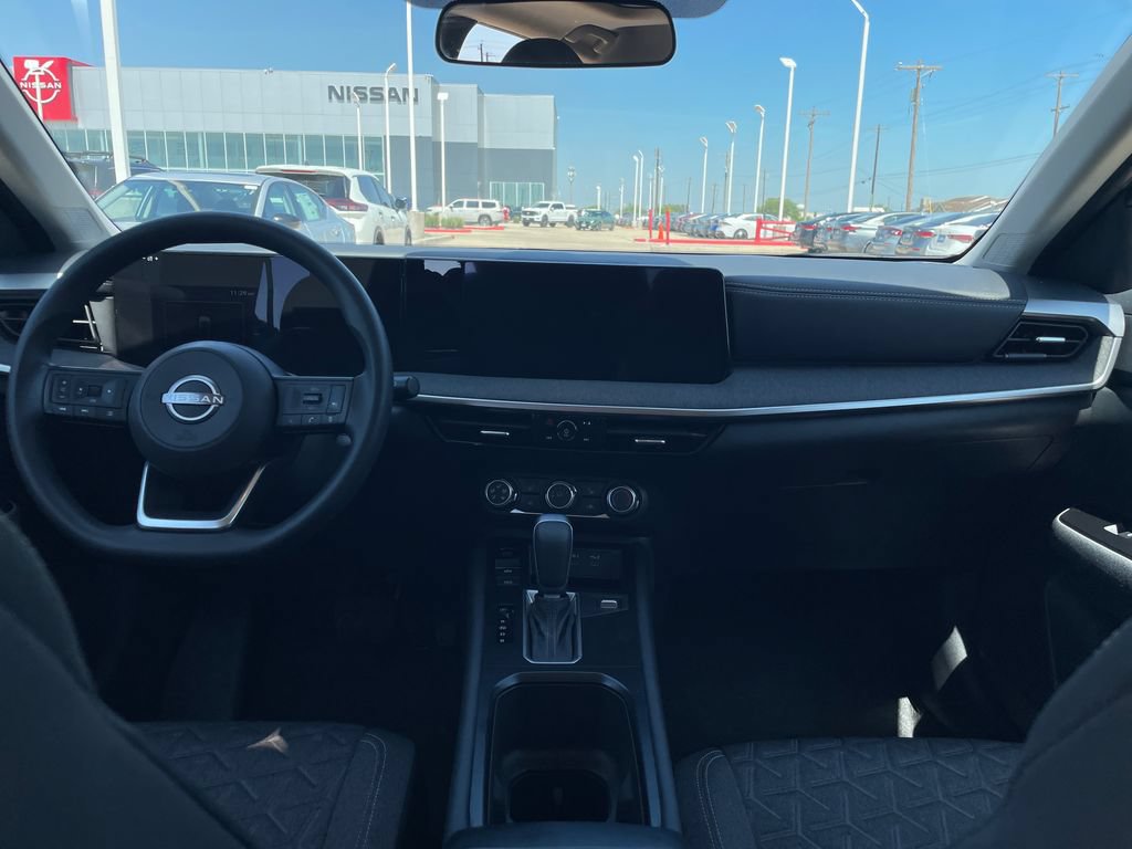Certified 2025 Nissan Kicks SV w/ SV Premium Package FWD image 12