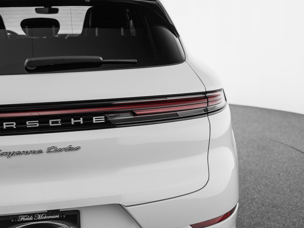 Used 2024 Porsche Cayenne Turbo AWD/4WD image 46