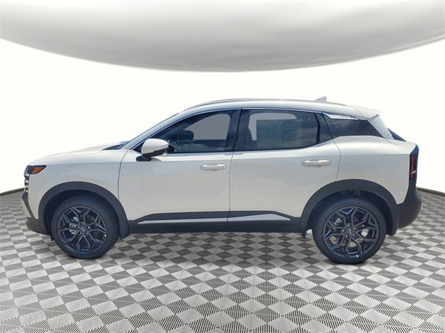 New 2025 Nissan Kicks SR image 3