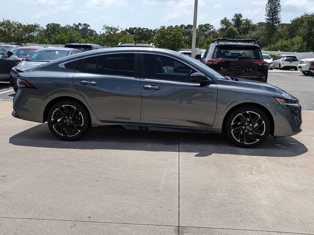 New 2026 Nissan Sentra SR w/ SR All Weather Package FWD image 4