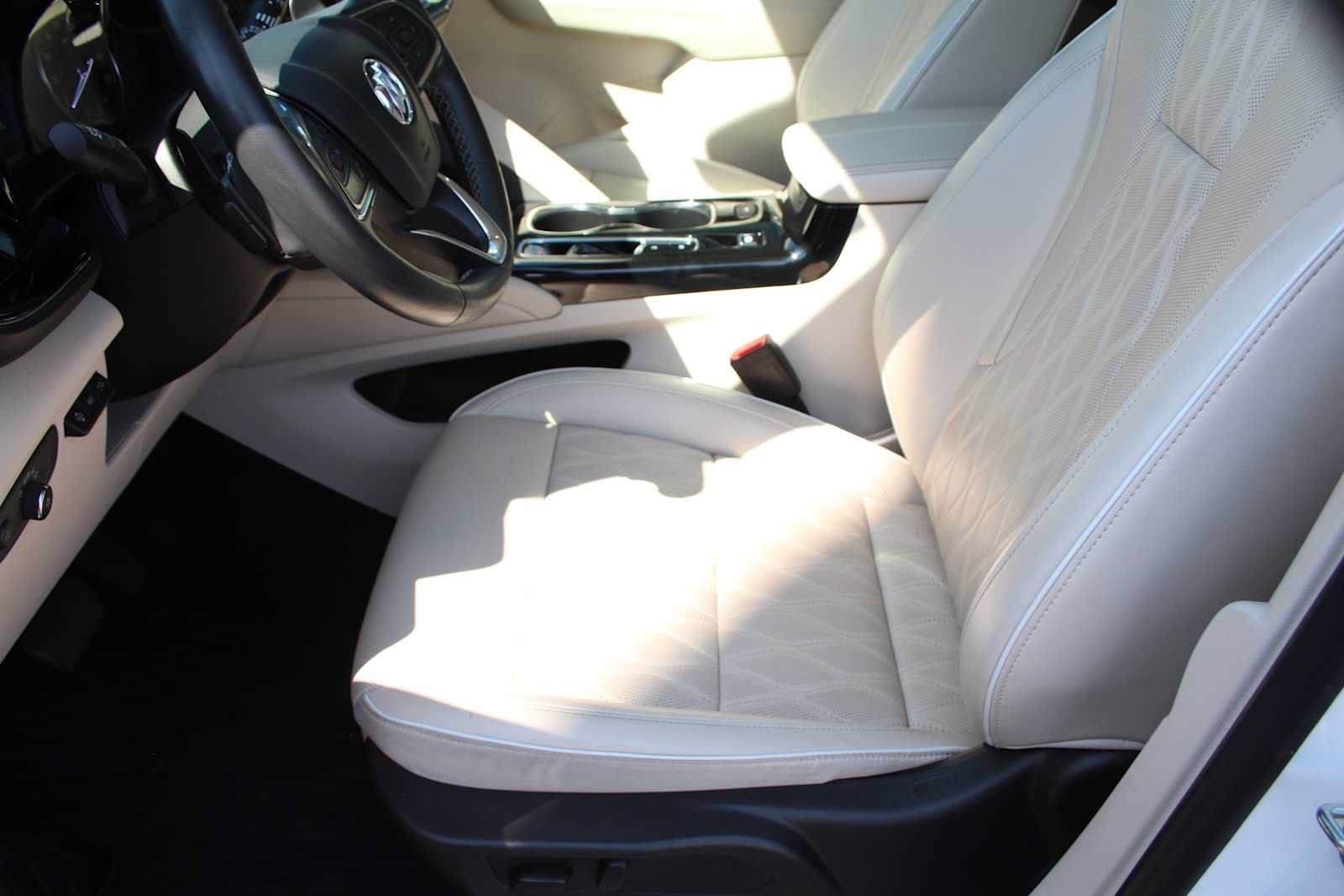 Used 2023 Buick Envision Avenir FWD image 26