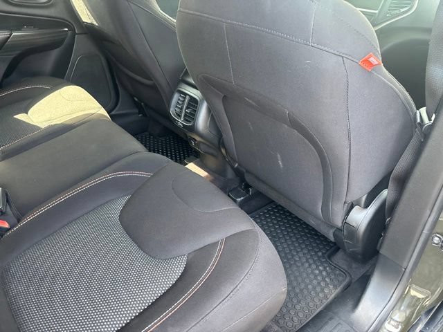 Used 2016 Jeep Cherokee 75th Anniversary AWD/4WD image 24