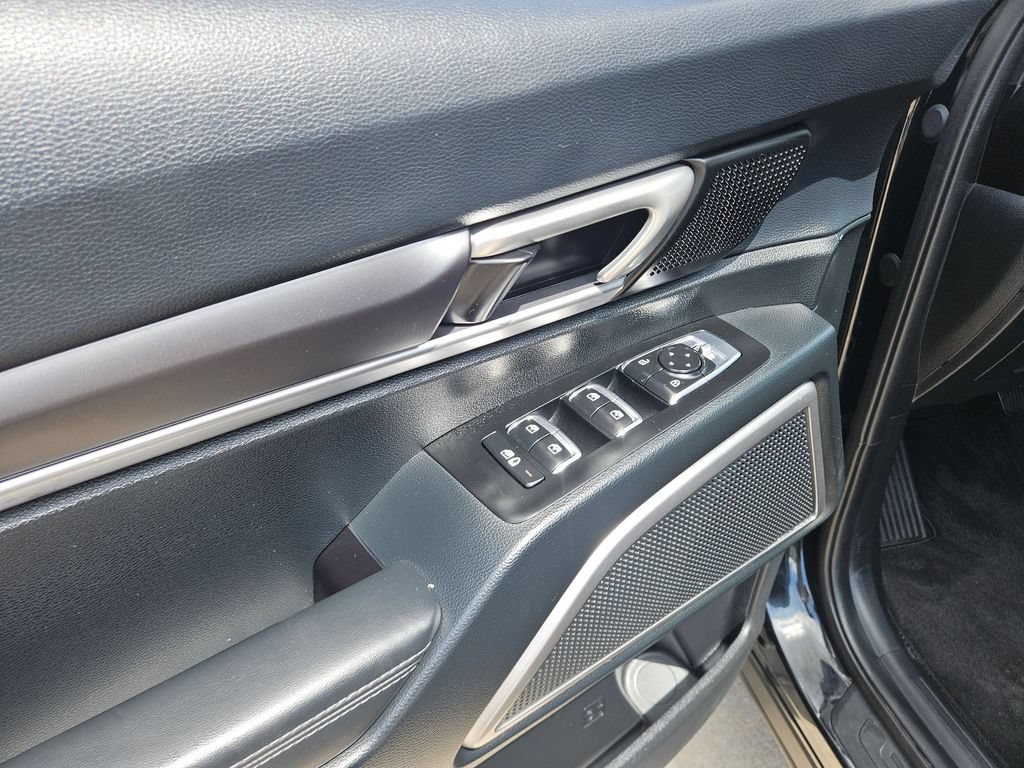 Used 2025 Kia Telluride S AWD/4WD image 13