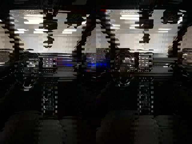 Certified 2025 Chevrolet Colorado ZR2 w/ Technology Package image 20