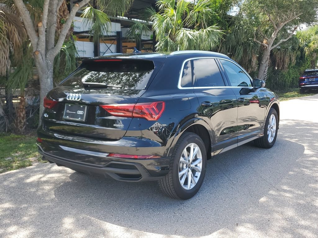Certified 2025 Audi Q3 2.0T Premium Plus w/ Premium Plus Package AWD/4WD image 5