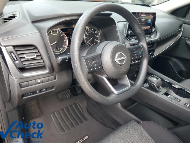 Used 2024 Nissan Rogue SV FWD image 19