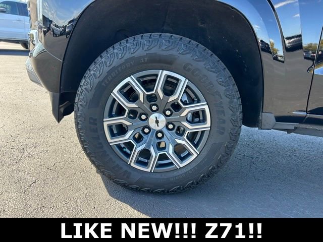 Used 2025 Chevrolet Colorado Z71 image 9