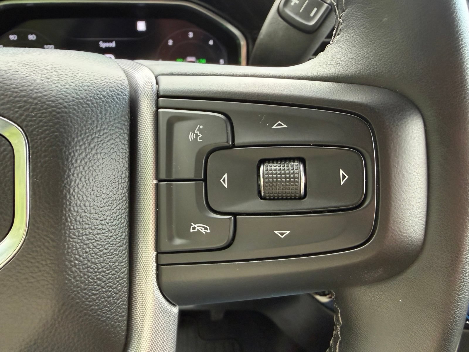 Used 2023 GMC Sierra 1500 SLE w/ X31 Off-Road Package AWD/4WD image 15