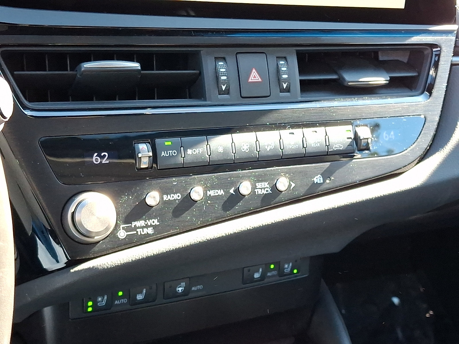 Certified 2024 Lexus ES 350 w/ Premium Package FWD image 16
