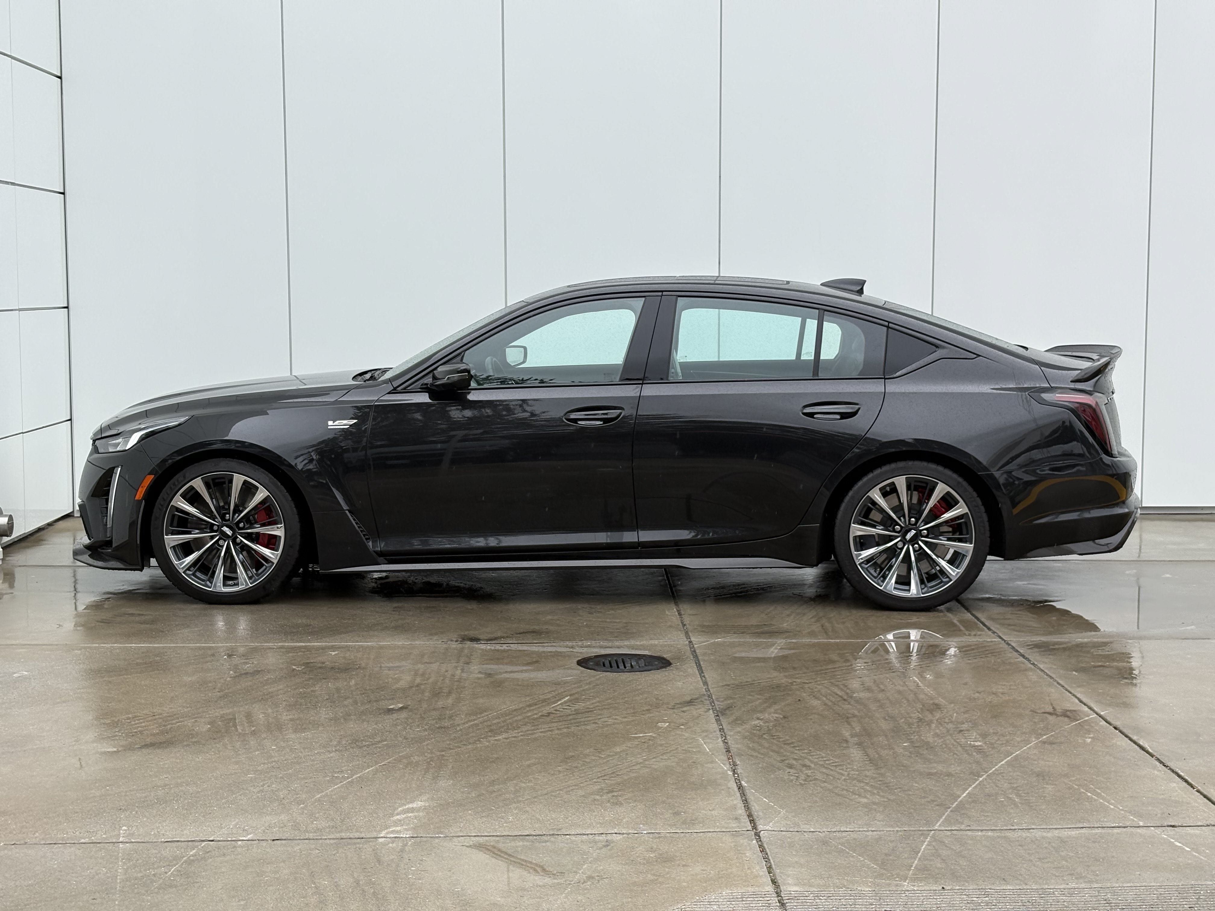 Certified 2024 Cadillac CT5 V Blackwing w/ Carbon Fiber Package 2 RWD image 4