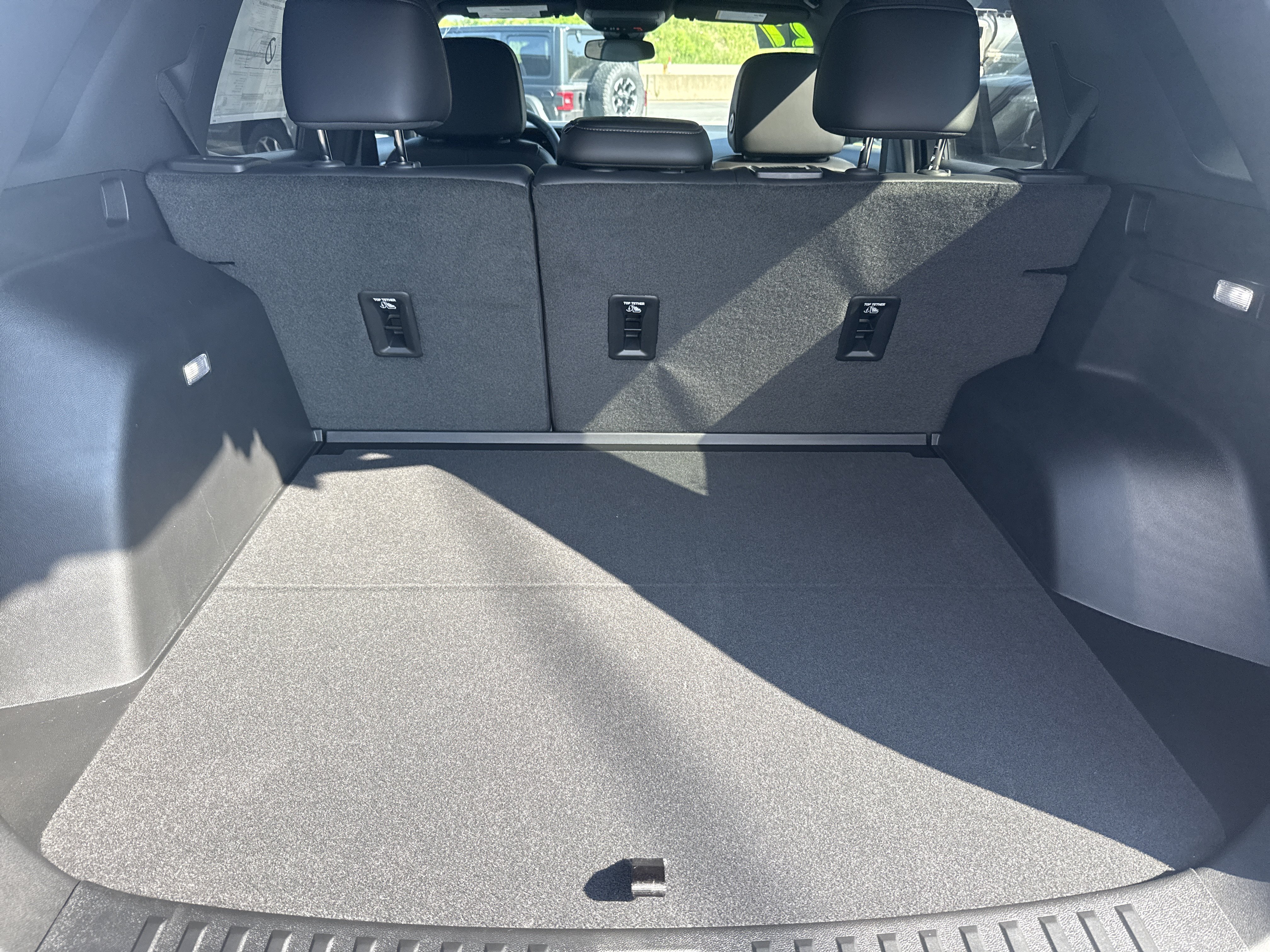 New 2027 GMC Terrain AT4 w/ Convenience Package III AWD/4WD image 5