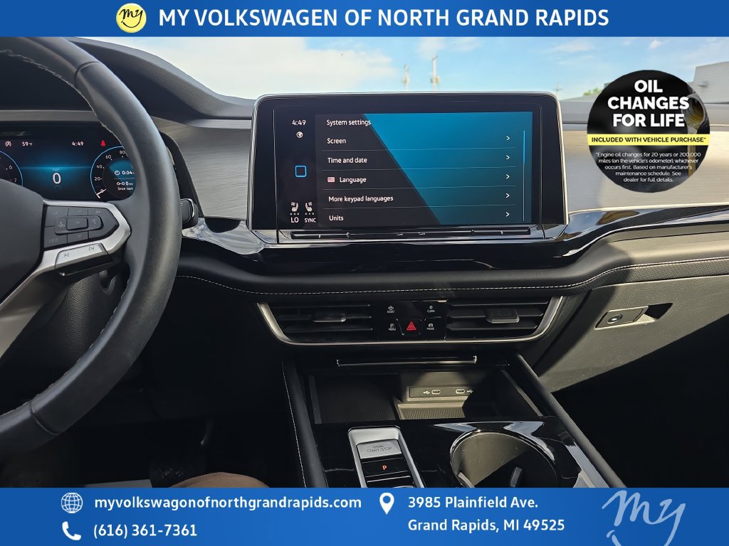 Used 2024 Volkswagen Atlas Cross Sport SE AWD/4WD image 21
