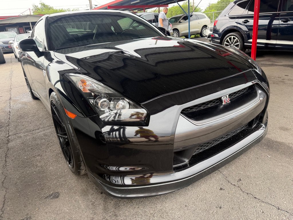Used 2010 Nissan GT-R Premium AWD/4WD image 28