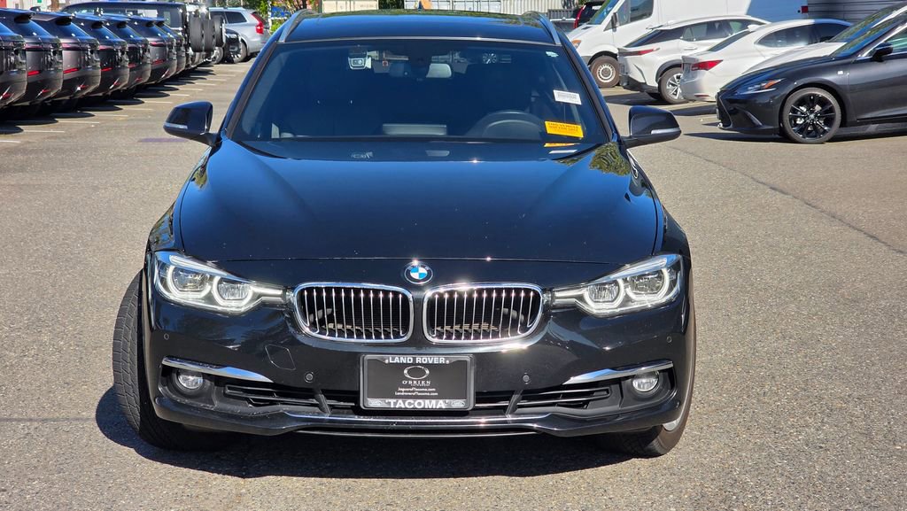 Used 2017 BMW 330i xDrive Wagon AWD/4WD image 10
