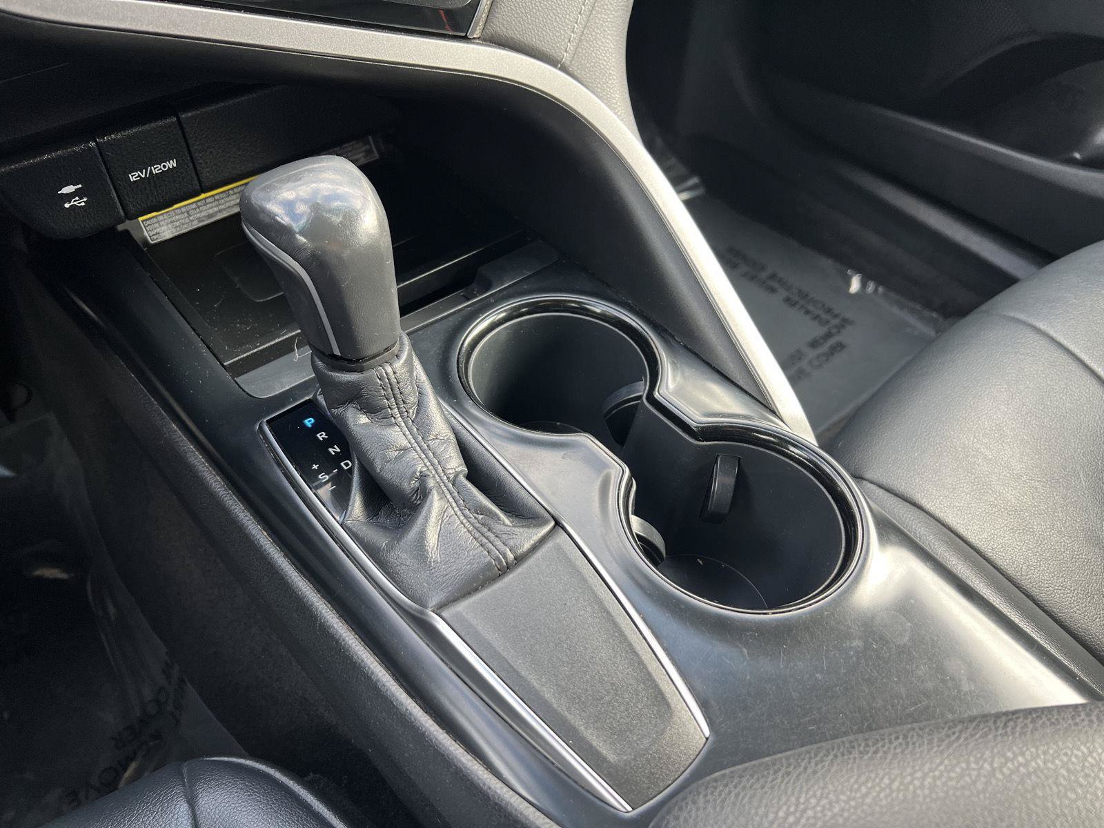 Used 2019 Toyota Camry SE w/ Audio Package FWD image 32