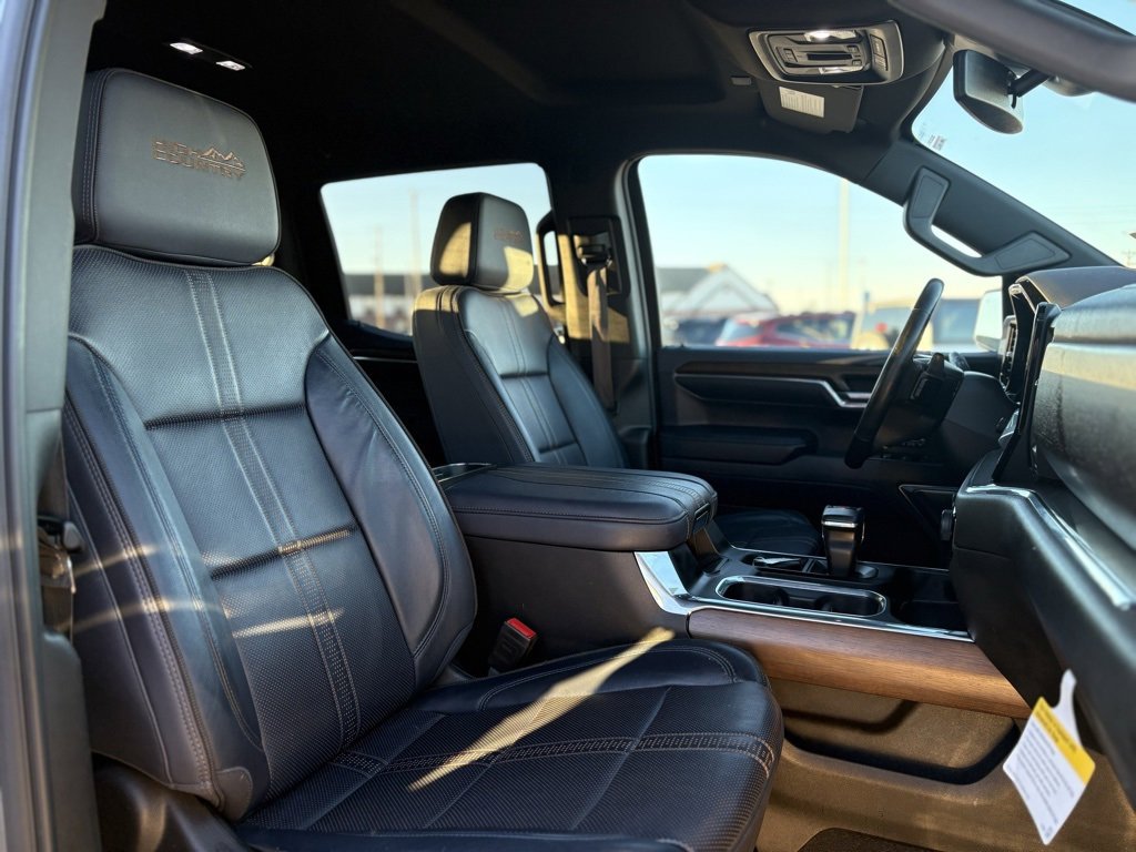 Used 2024 Chevrolet Silverado 1500 High Country image 15