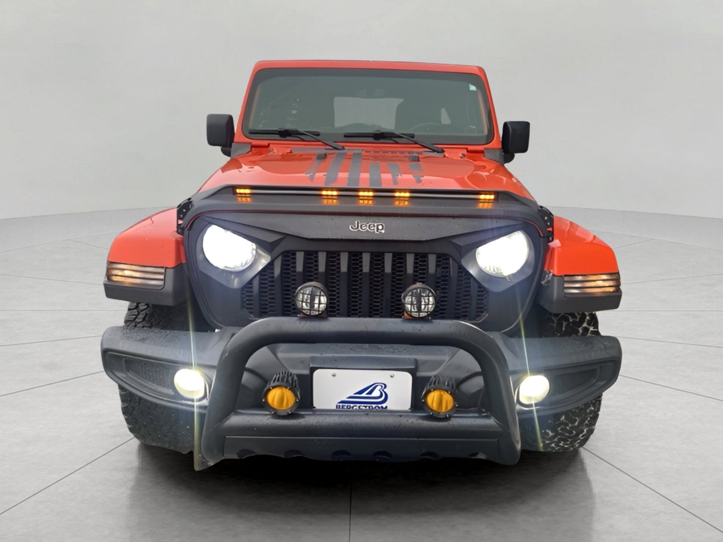 Used 2018 Jeep Wrangler Unlimited Sahara image 3