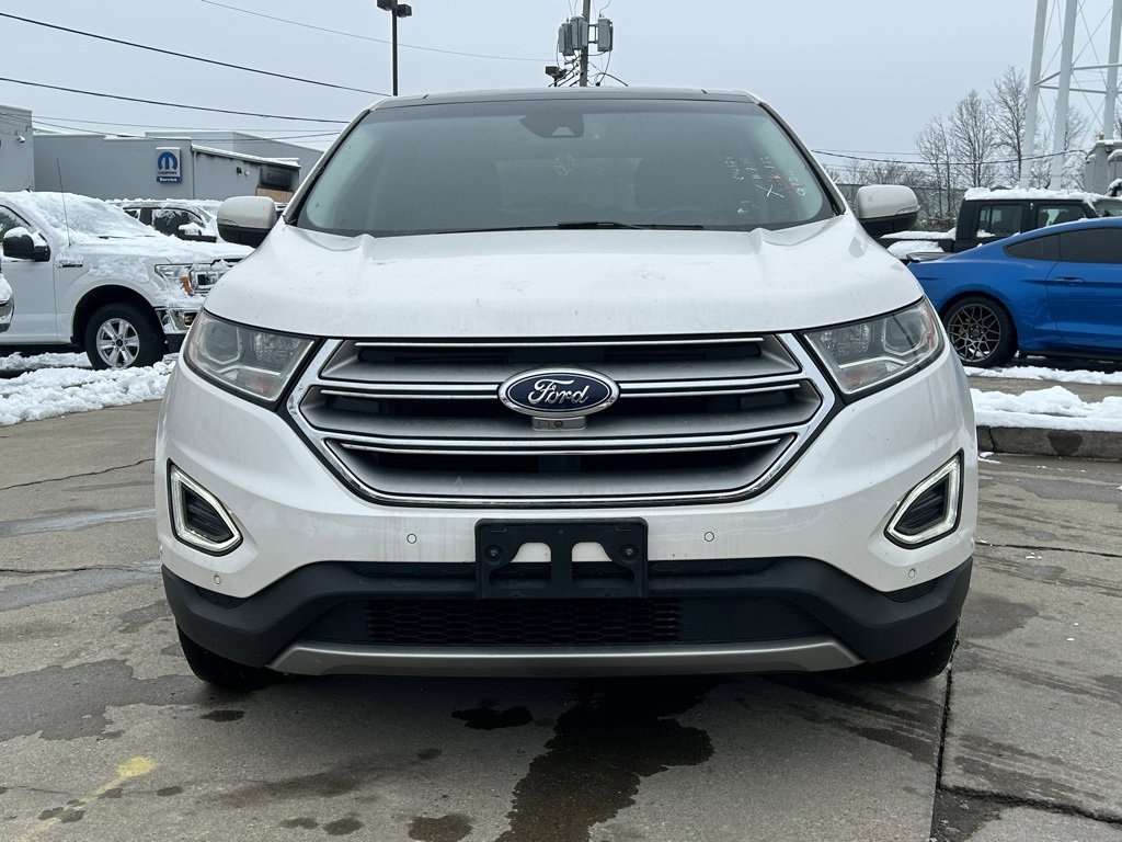 Used 2018 Ford Edge Titanium w/ Equipment Group 302A image 3