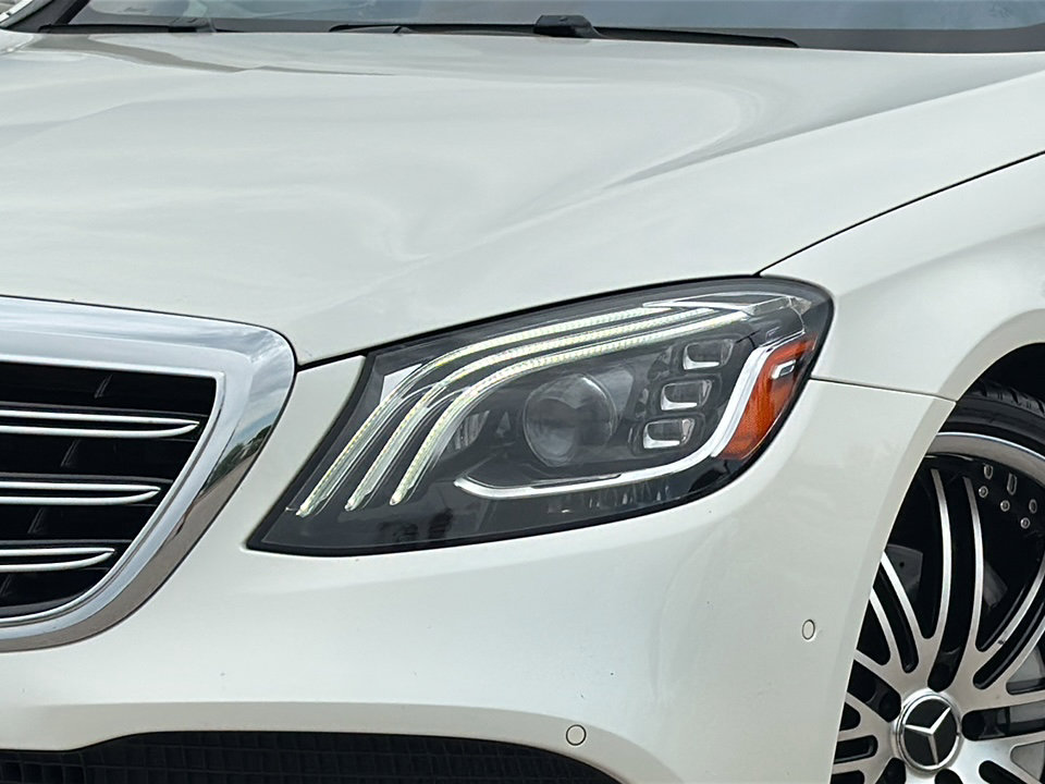 Used 2019 Mercedes-Benz S 560 Sedan image 4
