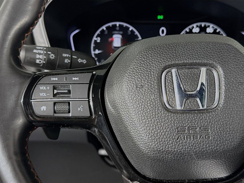 Used 2023 Honda Pilot TrailSport image 13