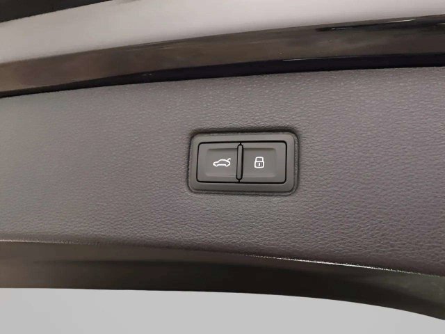 Used 2023 Audi Q7 2.0T Premium Plus w/ Premium Plus Package AWD/4WD image 10
