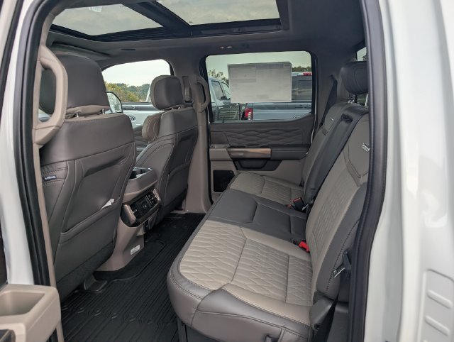 New 2027 Ford F250 Platinum w/ Platinum Plus Package AWD/4WD image 11