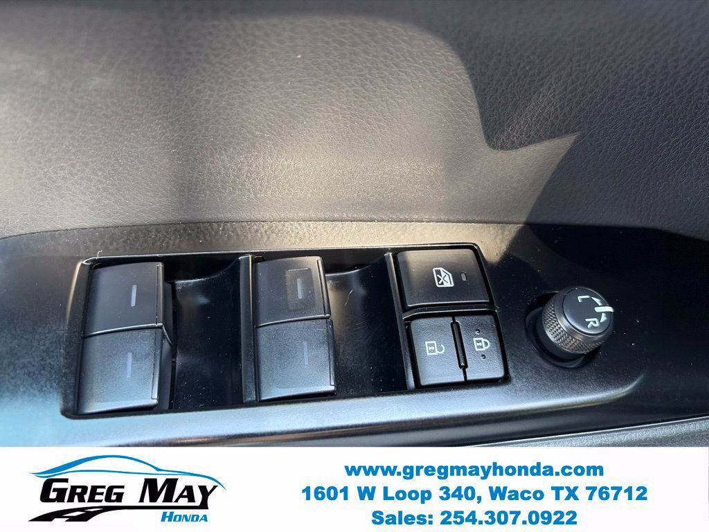 Used 2025 Toyota Camry LE FWD image 24