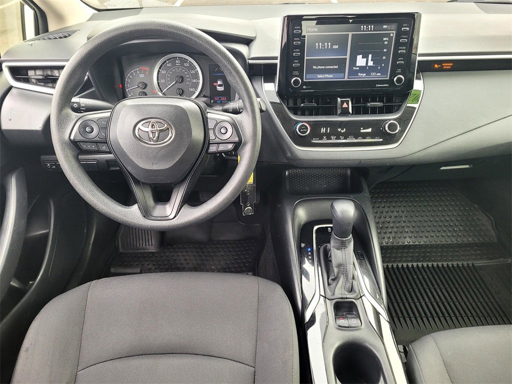 Used 2021 Toyota Corolla LE image 11