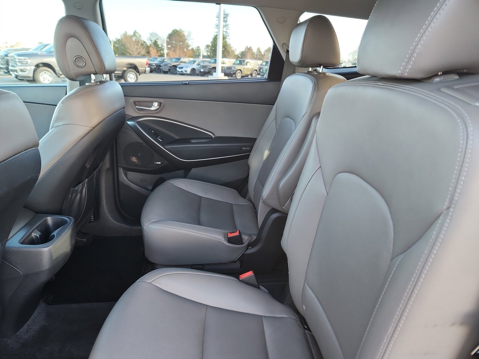 Used 2018 Hyundai Santa Fe Limited image 18