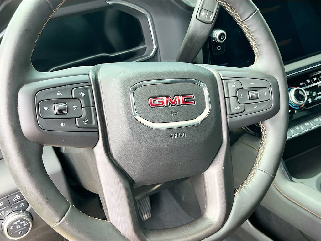 Used 2025 GMC Sierra 2500 AT4 w/ AT4 Premium Plus Package AWD/4WD image 11