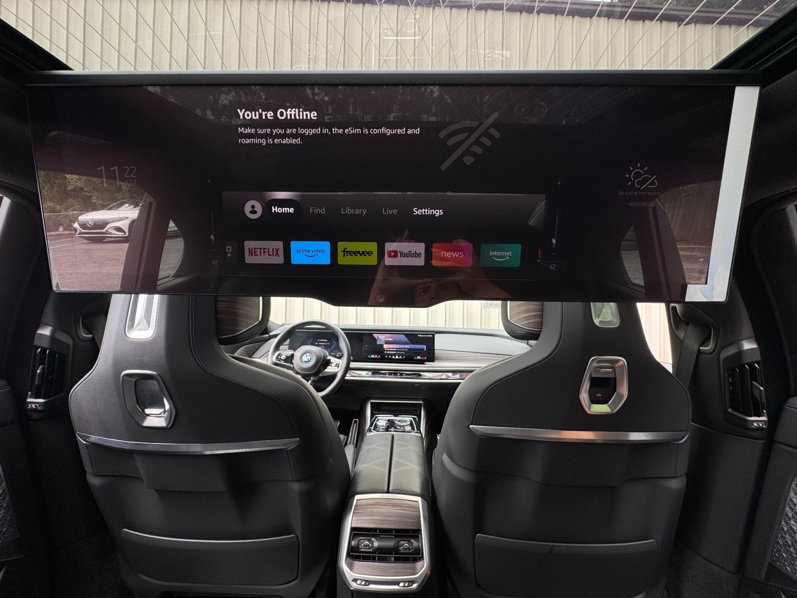 Used 2023 BMW i7 xDrive60 w/ Executive Package 2 AWD/4WD image 52