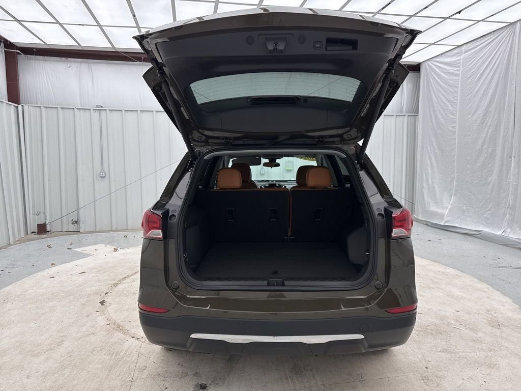 Used 2023 Chevrolet Equinox LT image 11
