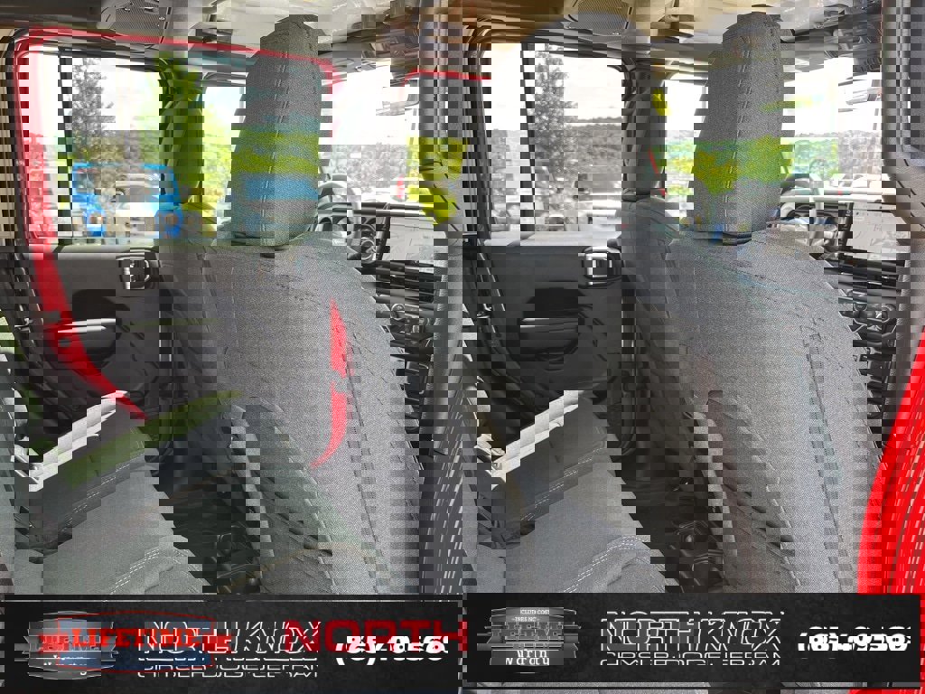 New 2025 Jeep Gladiator Sport image 25