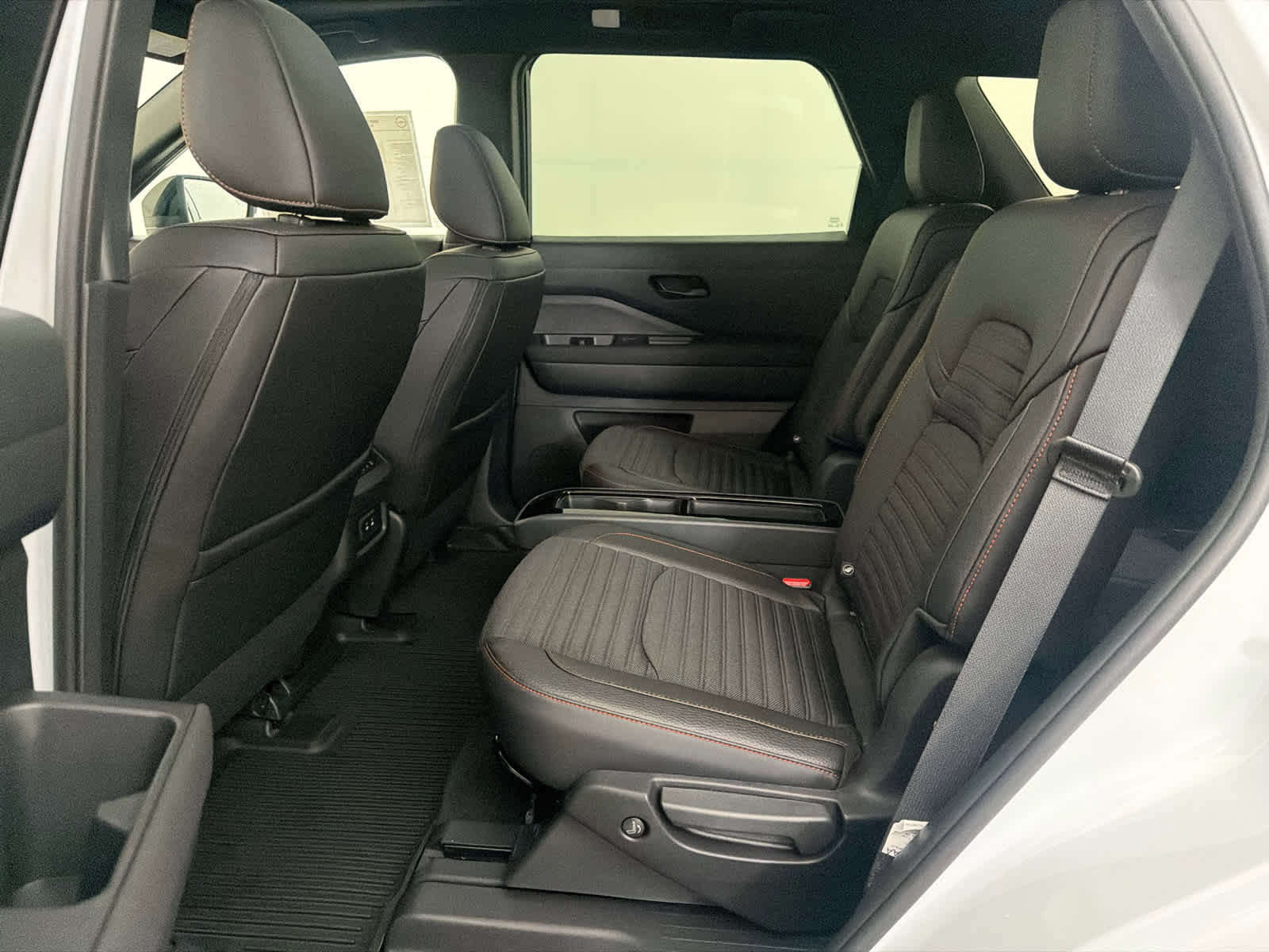 New 2026 Nissan Pathfinder Rock Creek w/ Rock Creek Premium Package AWD/4WD image 16