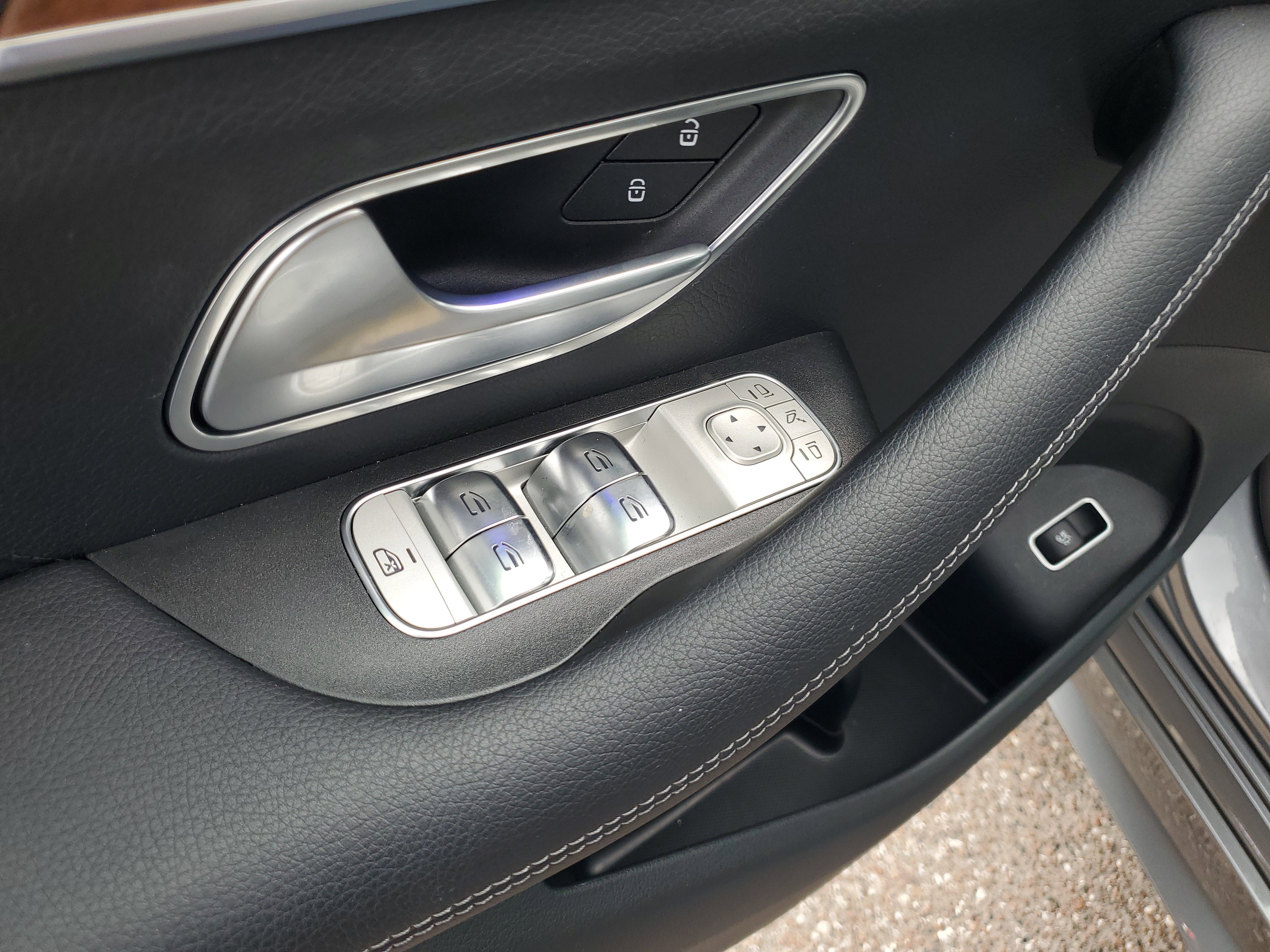 Certified 2025 Mercedes-Benz GLS 450 4MATIC image 23