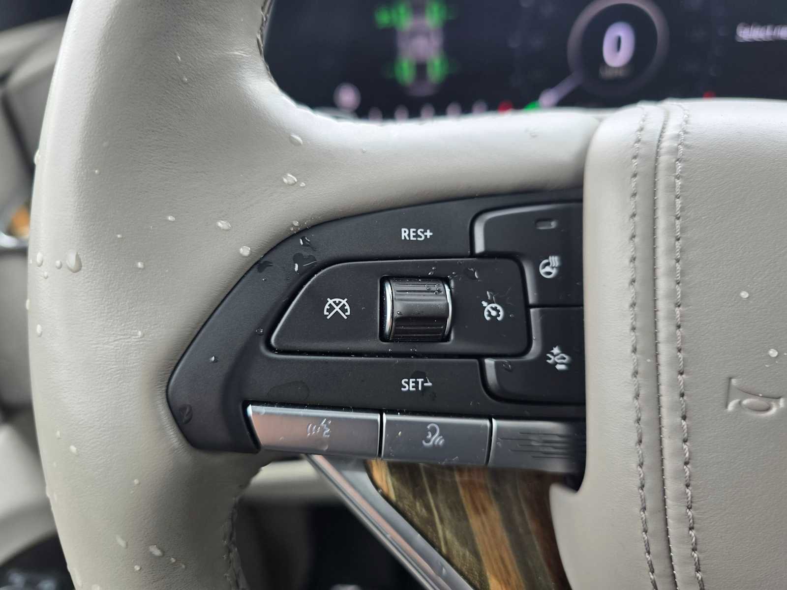 Used 2021 Cadillac Escalade Premium Luxury Platinum image 36