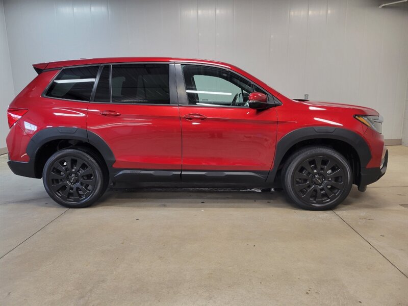 Used 2023 Honda Passport EX-L image 11