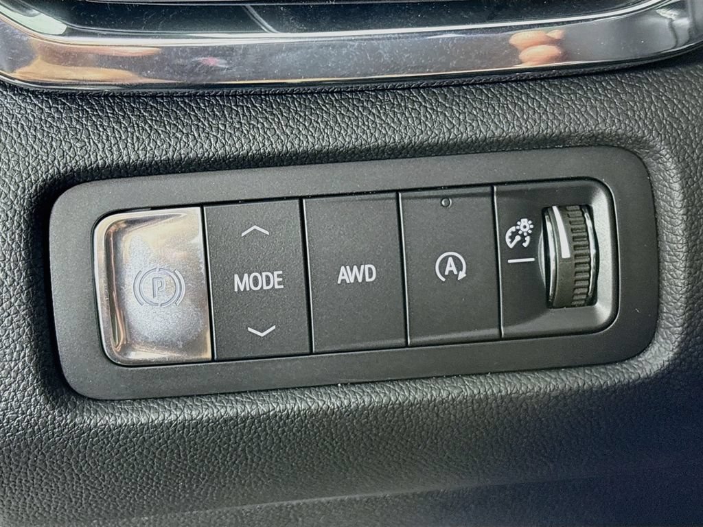 New 2026 GMC Acadia Denali w/ Super Cruise Package AWD/4WD image 10