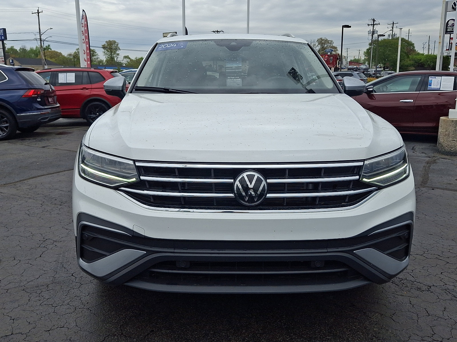 Certified 2024 Volkswagen Tiguan Wolfsburg Edition AWD/4WD image 2