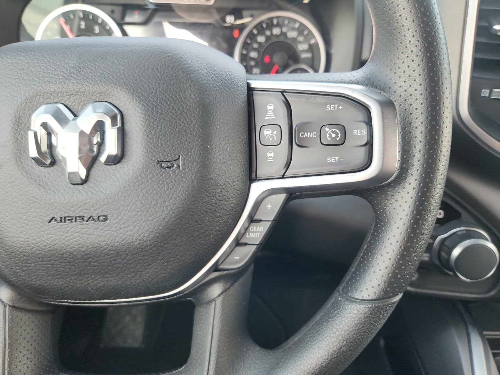 New 2026 RAM 1500 Express AWD/4WD image 16