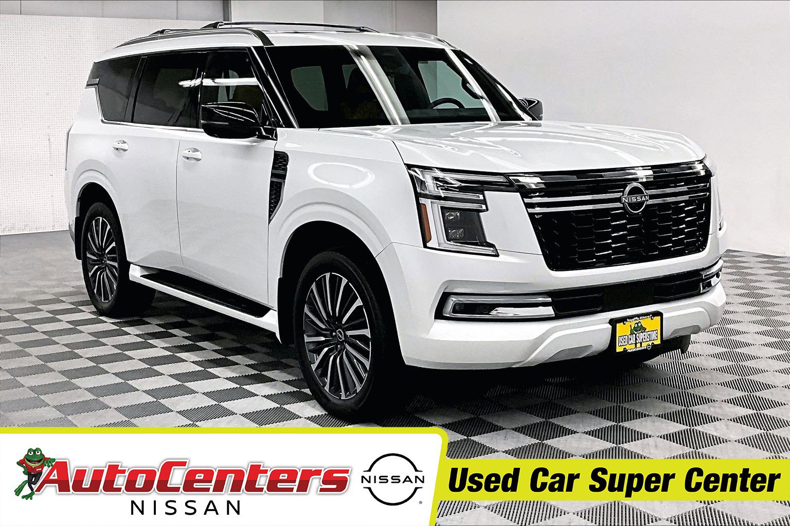 Used 2025 Nissan Armada Platinum Reserve AWD/4WD image 1
