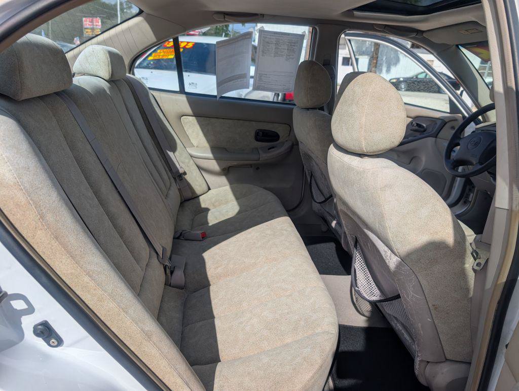 Used 2002 Hyundai Elantra GLS FWD image 12