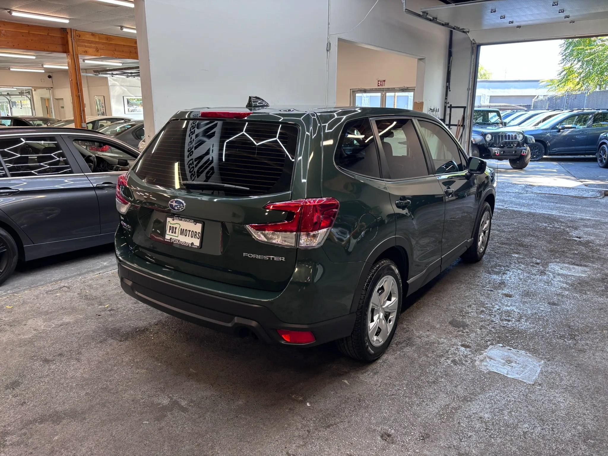 Used 2023 Subaru Forester AWD/4WD image 5
