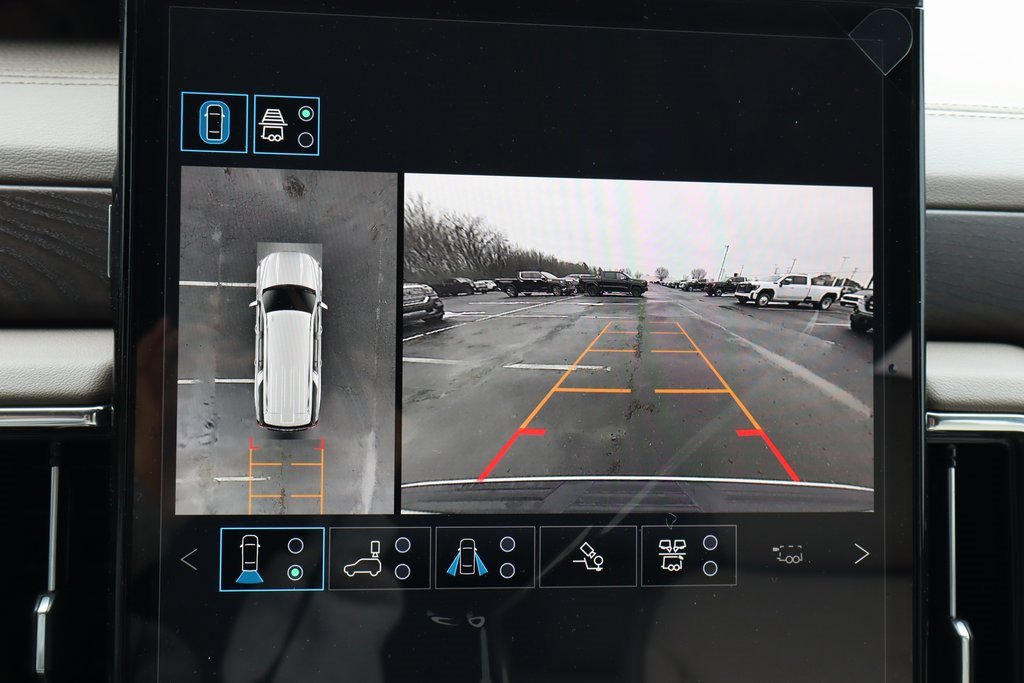 New 2026 GMC Yukon XL Denali w/ Denali Reserve Package image 17