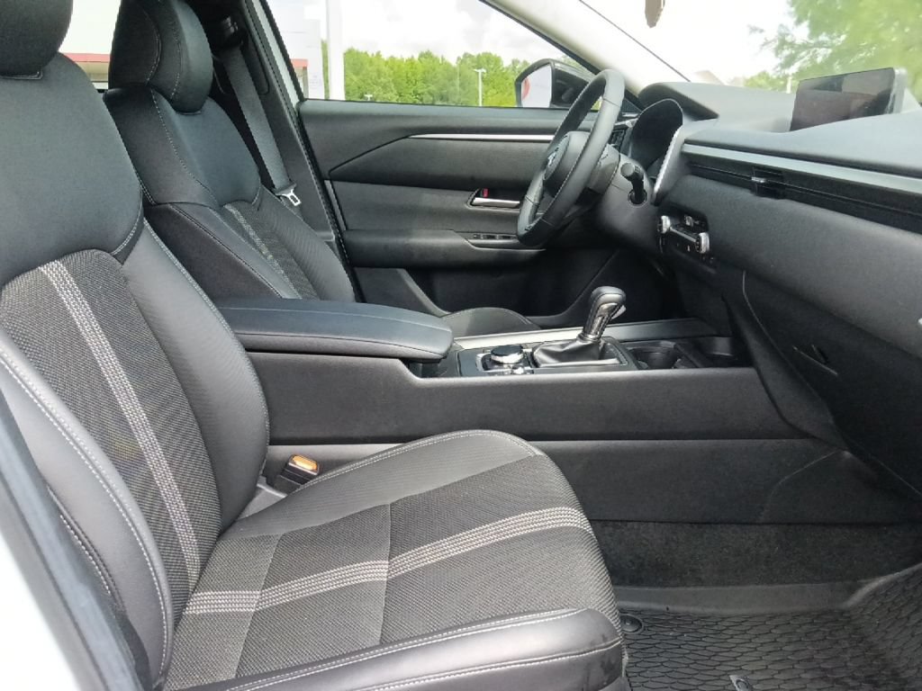 Used 2025 MAZDA CX-50 AWD 2.5 S w/ Weather Package image 31