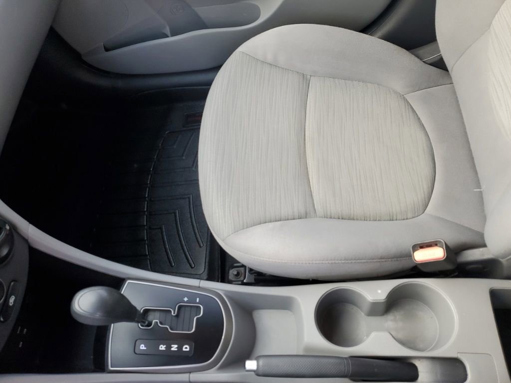 Used 2016 Hyundai Accent SE image 20