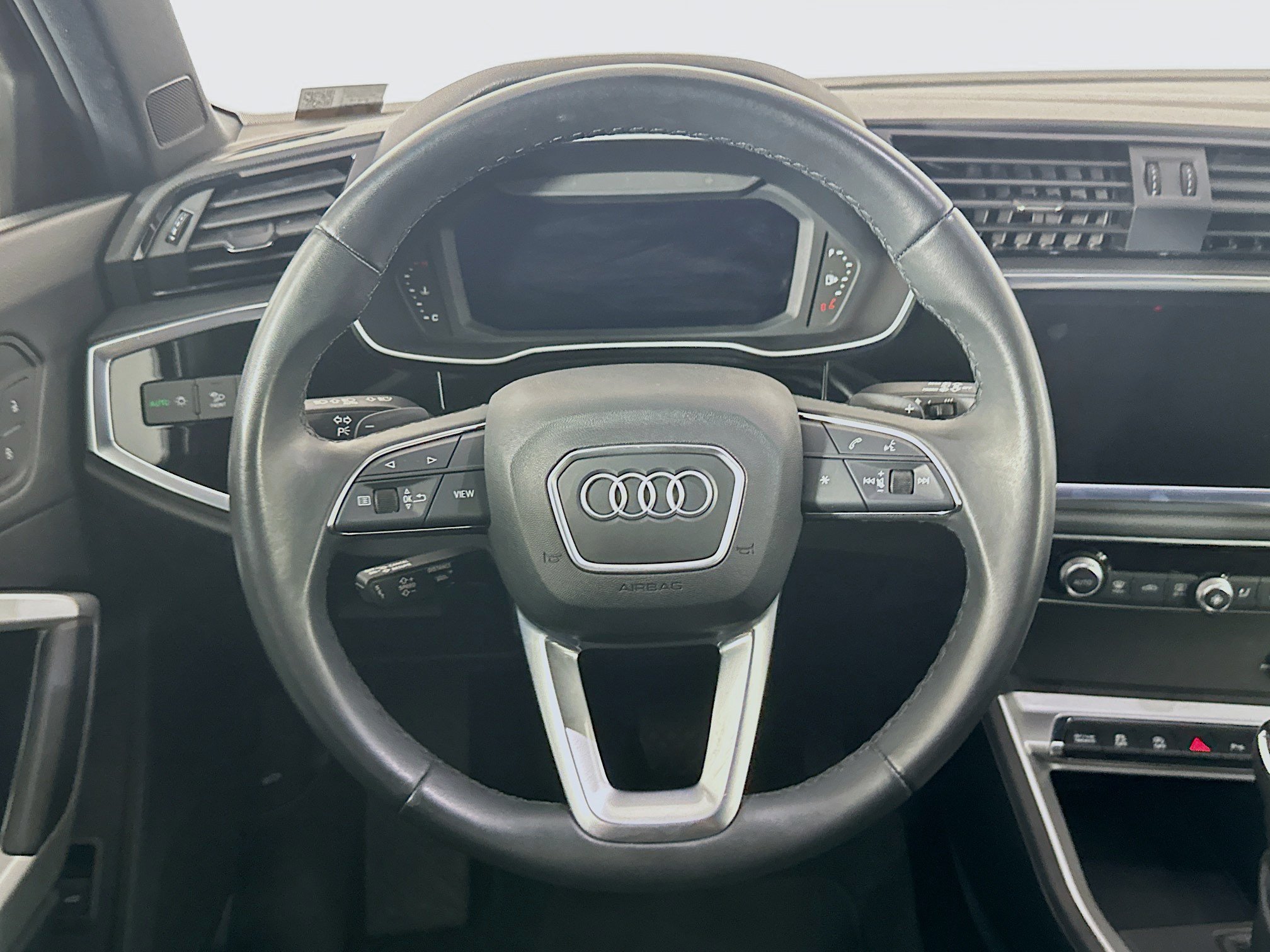 Used 2025 Audi Q3 2.0T Premium AWD/4WD image 17