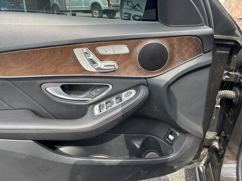 Used 2018 Mercedes-Benz C 300 4MATIC Sedan image 14